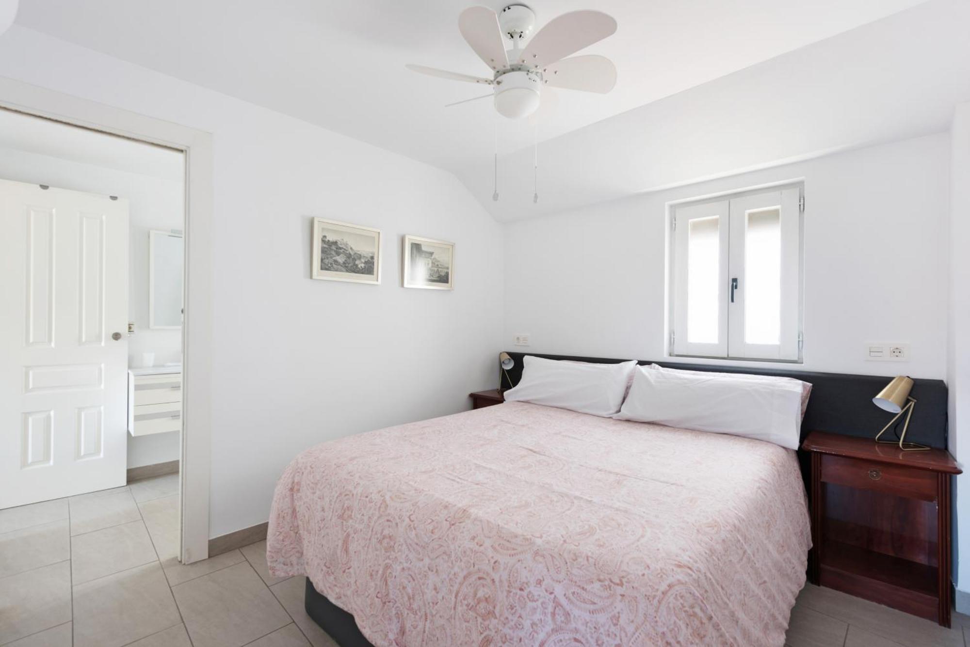 Apartamentos Bravo Granada Luaran gambar